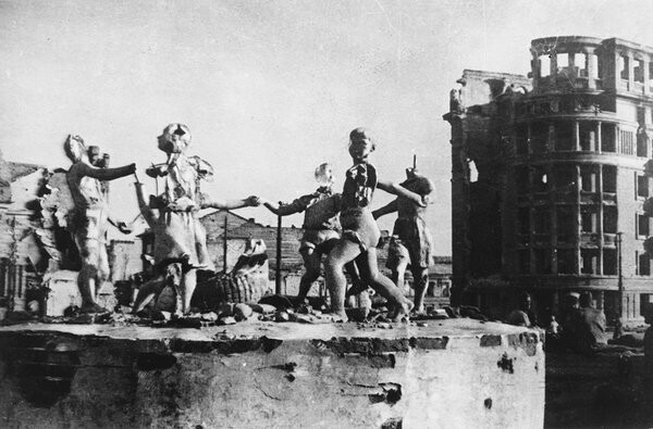 "Русские сражаются до последнего вздоха": что писали родным немцы из Сталинграда